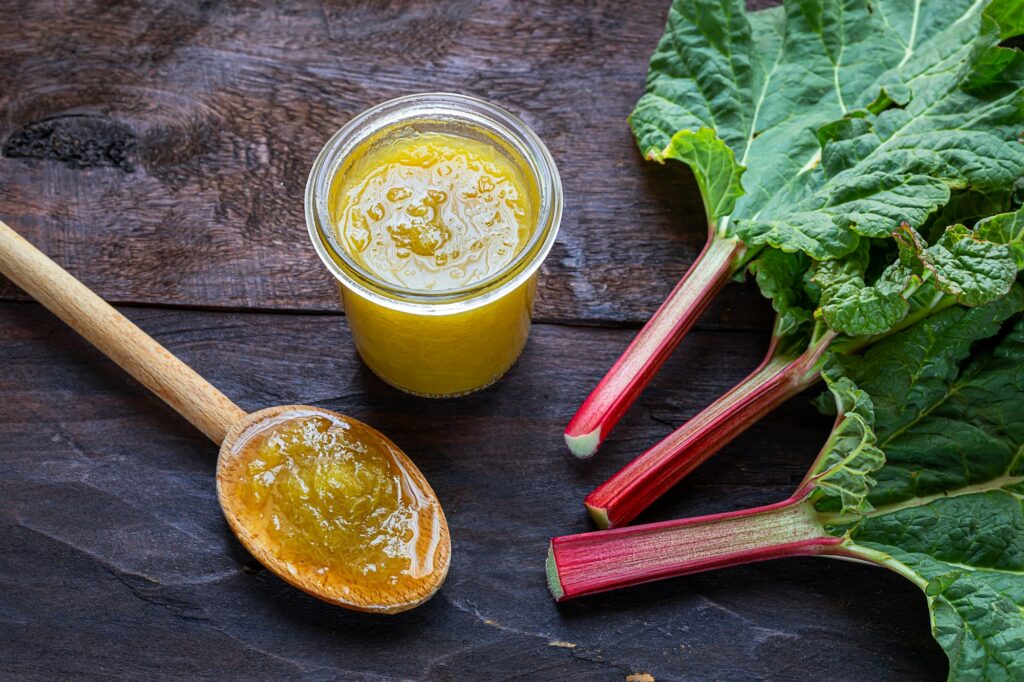 Wie man Rhabarber verarbeitet - Marmelade
