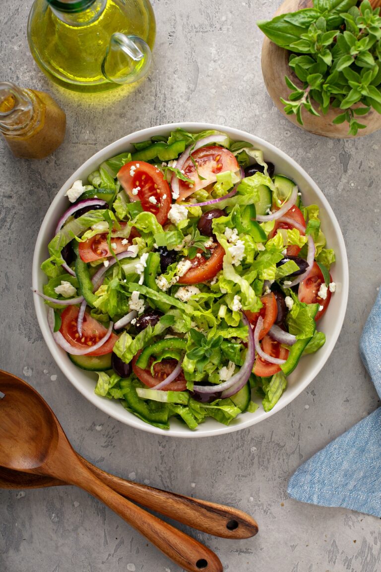 Salat mit Liebstöckel
