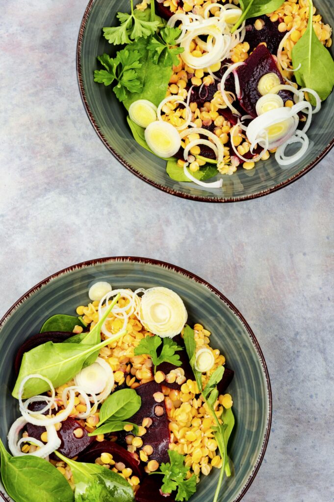 Salat aus roten Linsen