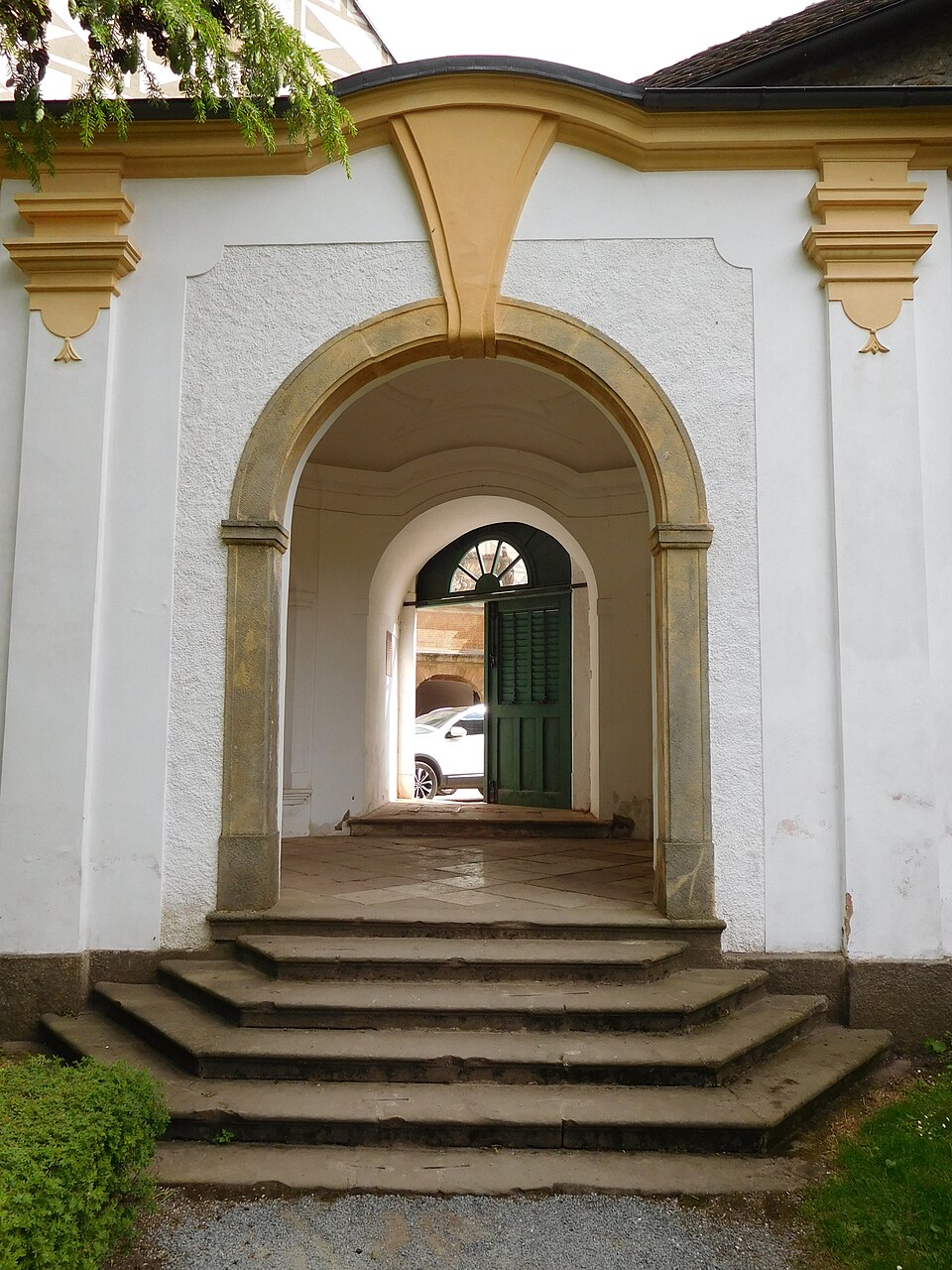 Andere Ansicht des Piccolomini-Gartens in Náchod