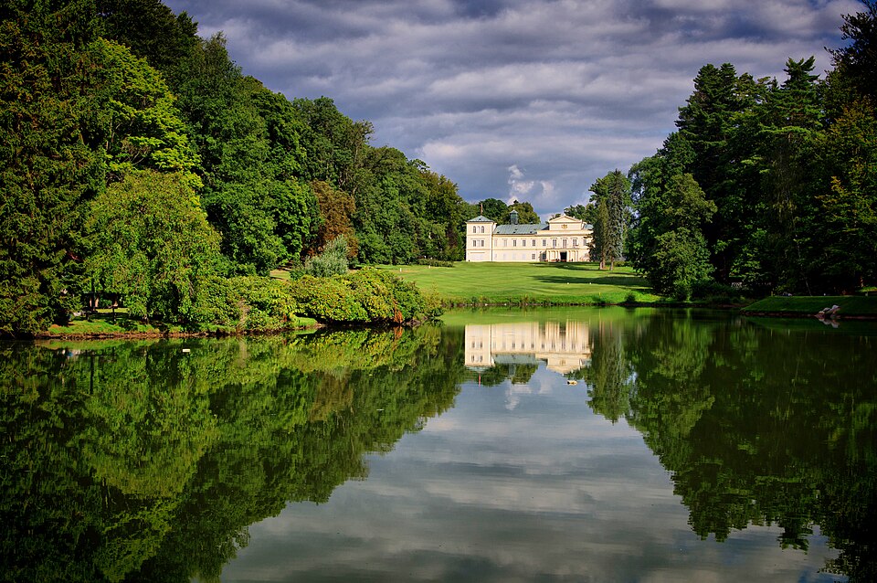 Schlosspark mit Schloss Kynžvart