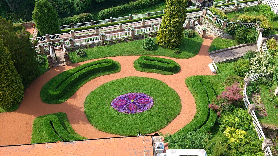 Schlossgarten in Nové Město nad Metují, andere Ansicht
